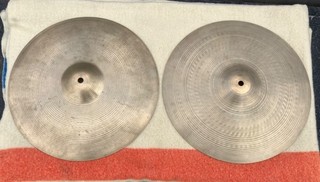 Vintage Zildjian 14” Hi hat cymbals New Beat 70’s hollow ink