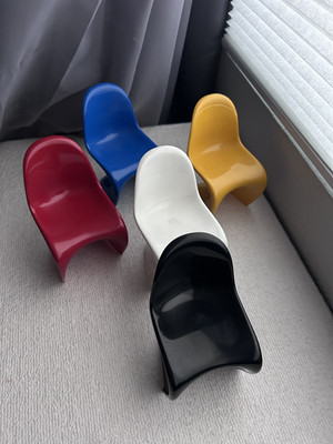 Vitra Design Museum Miniatures Panton Chair Set of 5, Verner Panton MCM Design