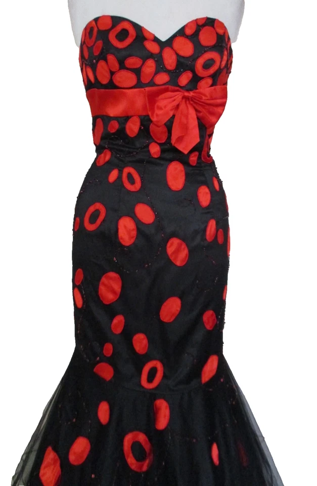 Vestido Night Moves Negro Rojo Sin Tirantes Sirena Baile de graduación Tul Satinado Cuentas XS/S Foto 2 de 4