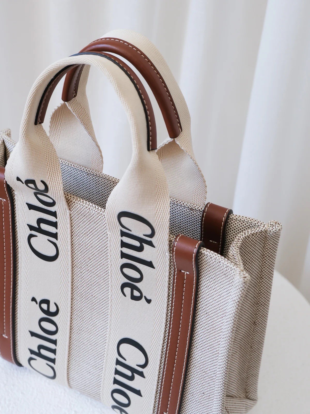 RRP: $2160 Authentic Chloe First Edition Small Woody Linen Tote Bag White/Brown image 8