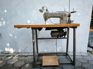Antike PFAFF Industrie-Nähmaschine (Starkstrom WEG-Motor) – Sammlerstück