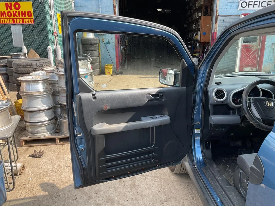 Capó HONDA ELEMENT 03 04 05 06 07 08 Foto 4 de 4