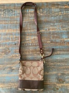 Coach Sling Bag Tan And Brown Jaquard 