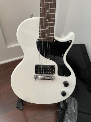 Maestro By Gibson Electric Guitar White With Black Pickguard LP