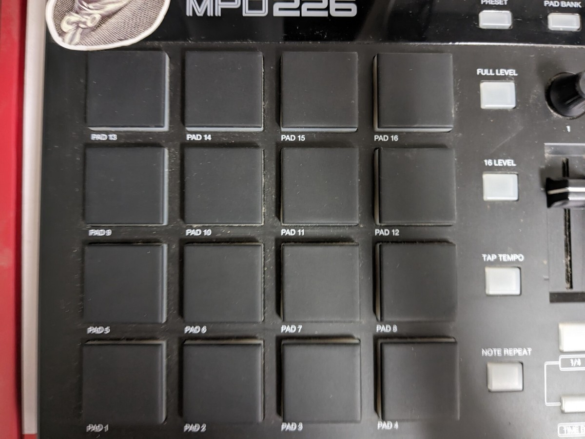 Akai Professional MPD226 Midi Pad Controller with 16 MPC Pads | eBay