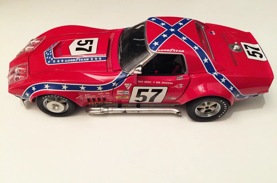 CAROUSEL 1:18 Chevrolet Corvette Sting Ray C3 L88 #57, 12hrs Sebring 1972, 4601 - Immagine 2 di 4
