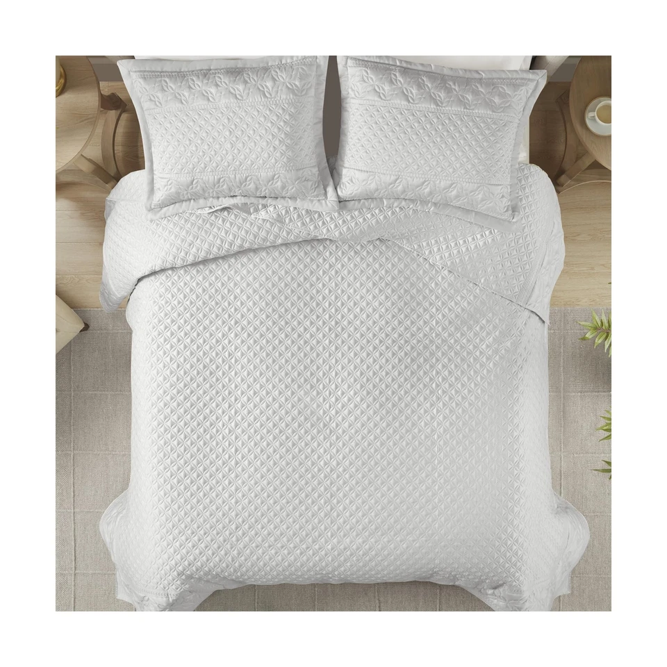 CROSCILL Quilt Set Luxe Ornamental Motif Embroidery Quilting, Oversized Cover... - Image 4 of 4