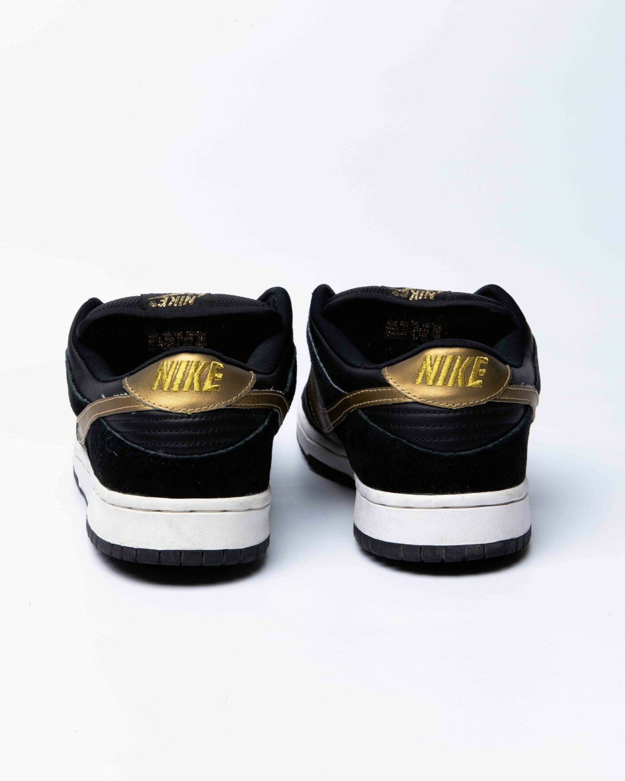 nike sb dunk low pro takashi