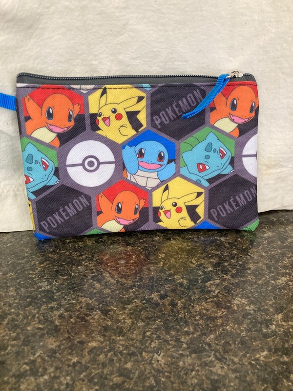 POKEMON ZIPPERED POUCH GAME FREAK 2024