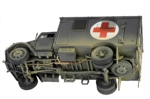 Opel Blitz KFZ 305 Ambulance RAL7021 Dunkelgrau 1:32 Forces of Valor 801101B - Image 4 of 4