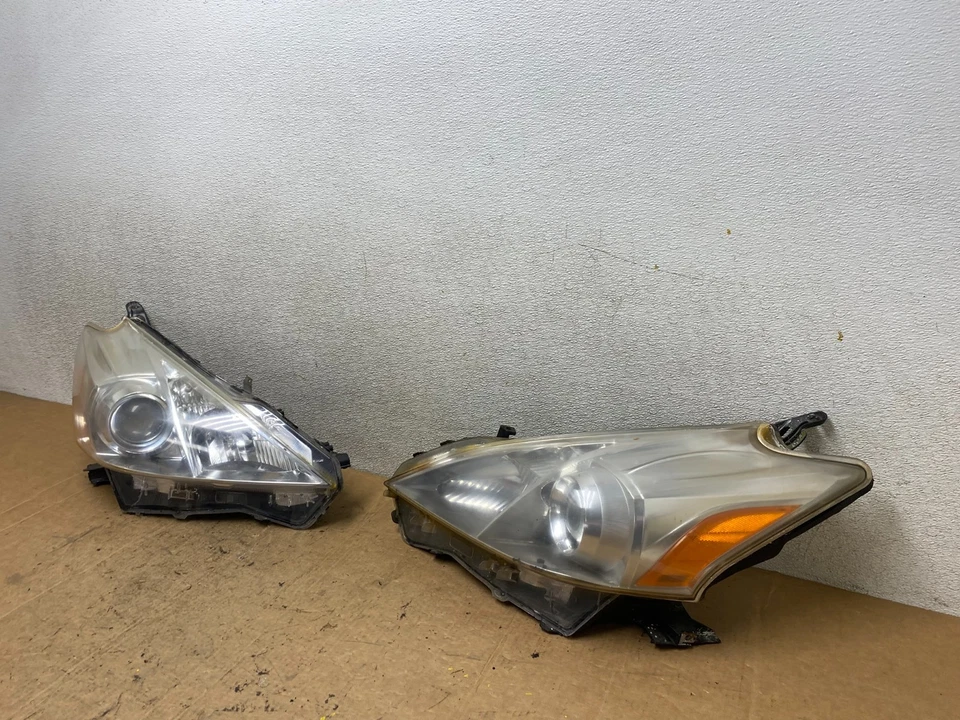 Faros halógenos laterales izquierdo+derecho Toyota Prius V 2012 2013 2014 T5191 DW Foto 2 de 4