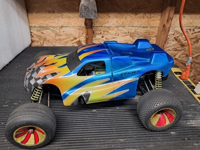 Duratrax Evader ST Nitro 2WD Stadium Truck Blue/Yellow/Orange/Black Off-Road