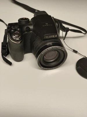 Fujifilm FinePix S4400