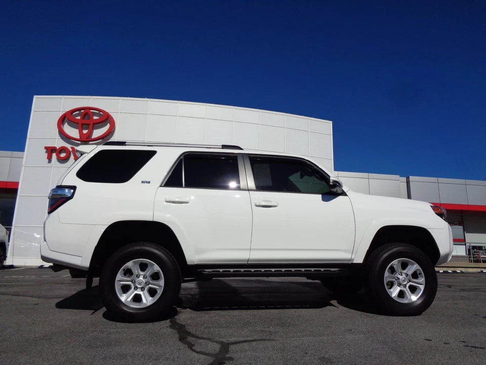 2024 Toyota 4Runner Call or Text Scott Long @ 814-242-8404 - Image 3 of 4