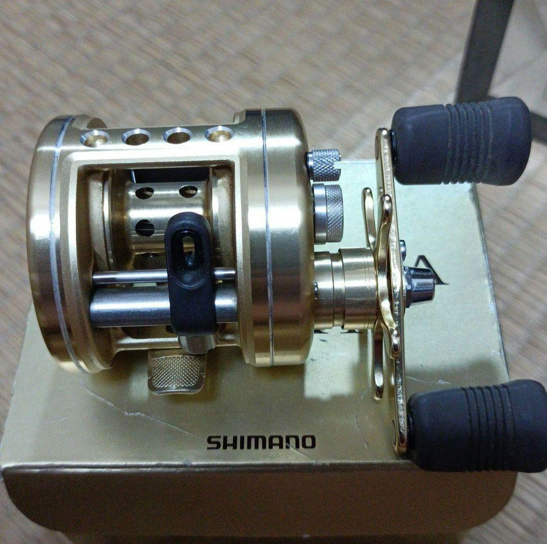 SHIMANO CALCUTTA 201XT - リール SHIMANO CALCUTTA 201XT - リール