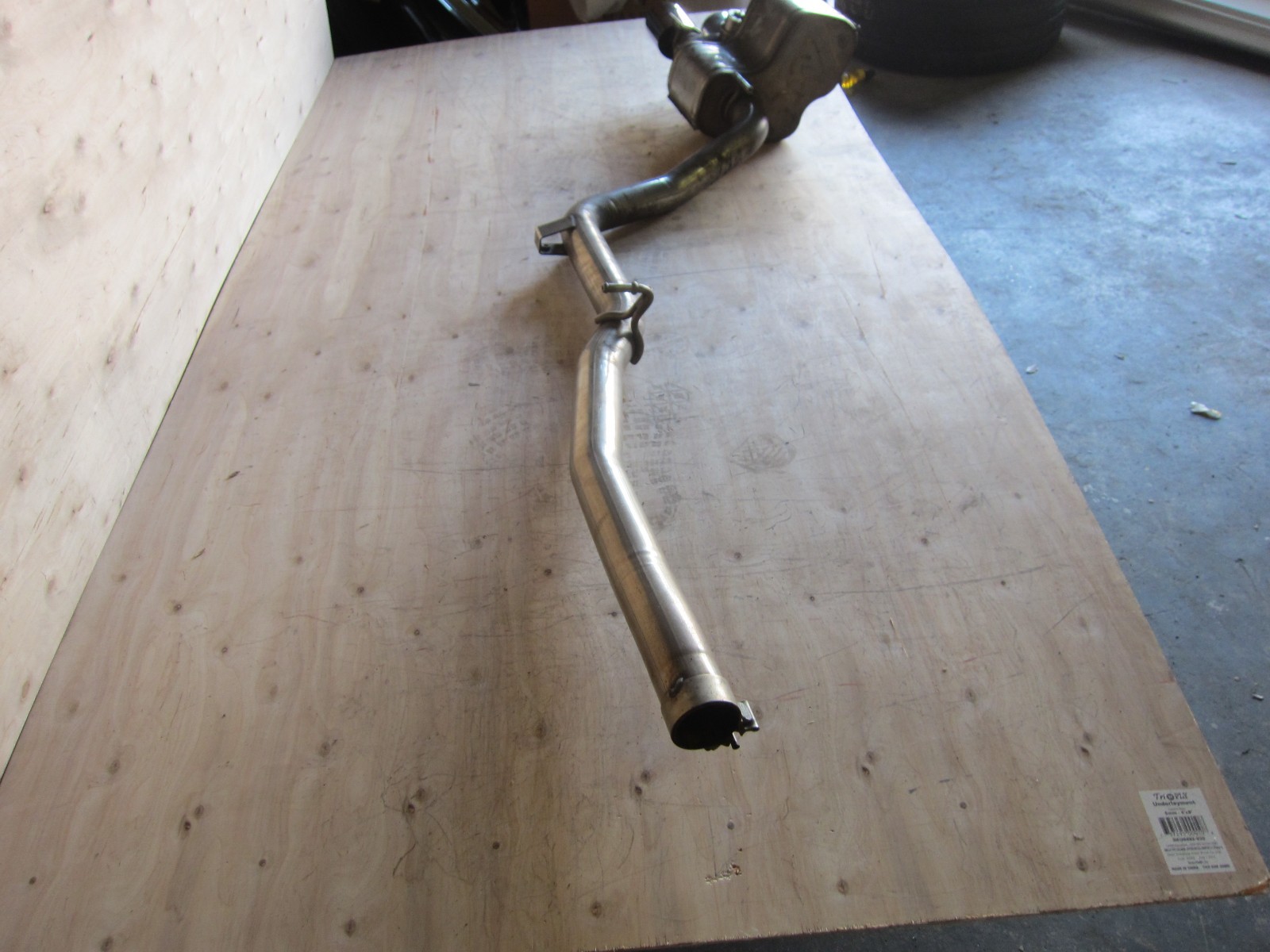 Maserati Ghibli  LH Rear Exhaust Silencer/Muffler.Original. . Part# 670030855