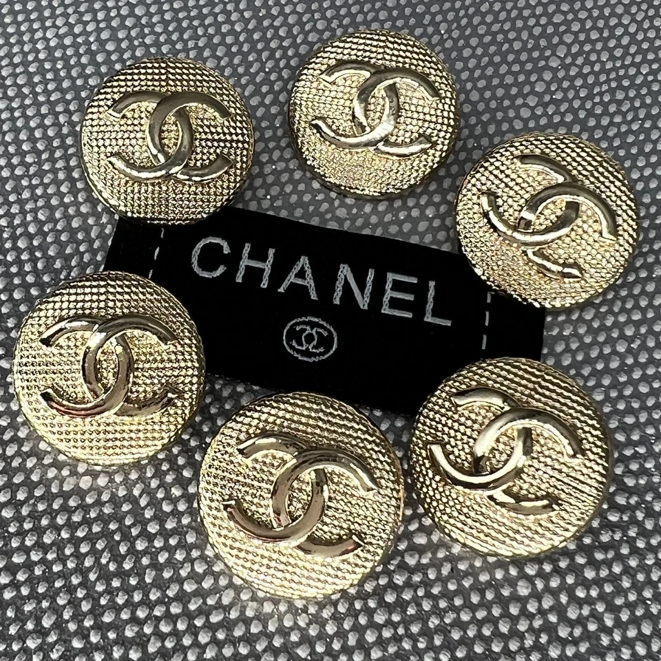 Ø 25 mm Set 6 Knöpfe Chanel CC Ersatzknöpfe Metall Gold Farbe Knopf Gestempelt - Bild 2 von 4