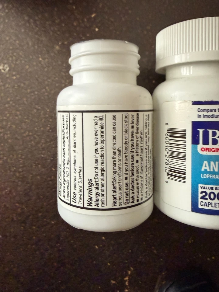 LOTE DE 2 IBS y A-D LABS Alivio de la Diarrea 200 Comprimidos cada uno btl. exp -04/27 Foto 2 de 4
