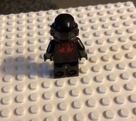 LEGO Marvel Super Heroes Ant-Man Hank Pym Minifigure sh0202 Set 76039