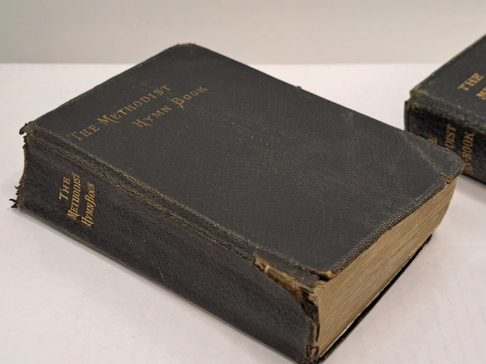 Vintage 1930s The Methodist Hymn Book x 2. Good condition for age. 100 Years Old - Image 2 of 4