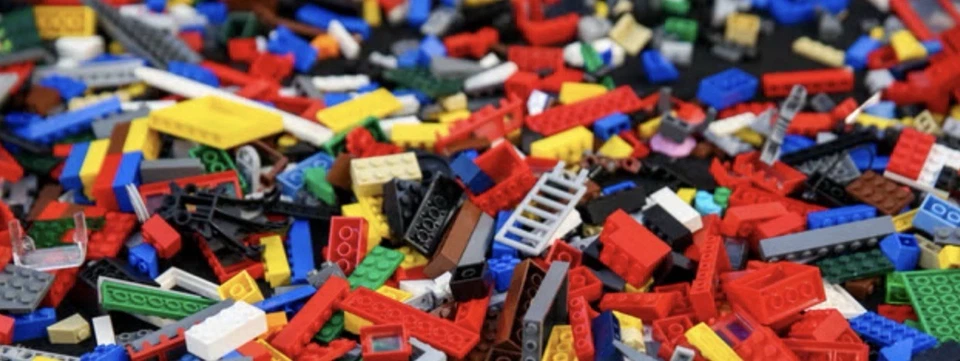 20+lb Lot Of legos. Mixed Sets, Pieces And Parts - Image 4 of 4