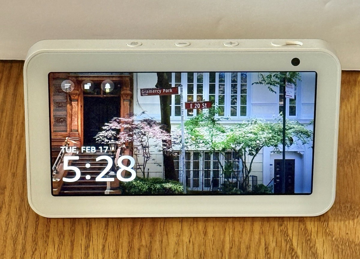 Amazon Echo Show 5 1st Gen Smart Display With Alexa H23K37