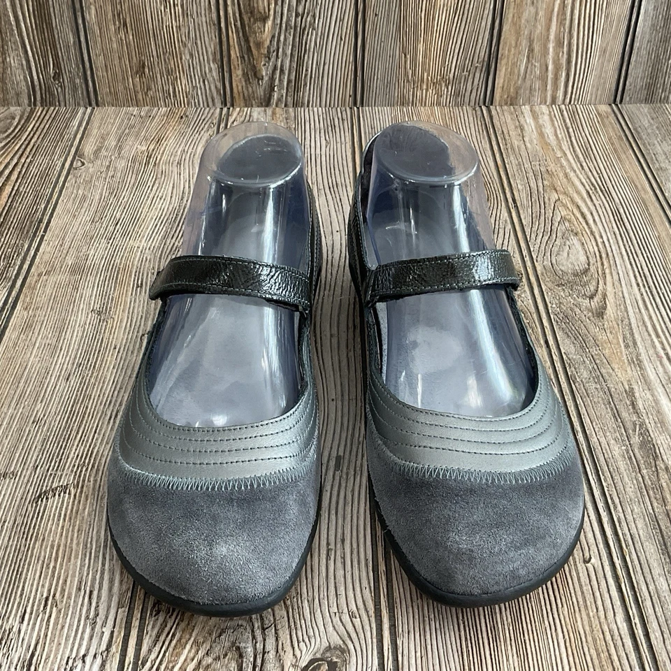NAOT Kirie Gris Gamuza y Cuero Mary Janes con Correas Ajustables Mujer Talla 39 Foto 2 de 4