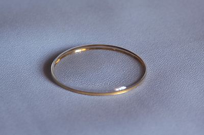 Plastic armed glass gold ring Vetro armato dorato n° 339 diametro 33,9 mm NOS Plastic armed glass gold ring Vetro armato dorato n° 339 diametro 33,9 mm NOS