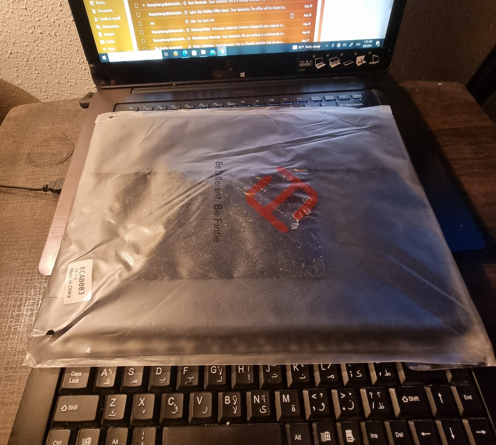 Picture 3 of 10