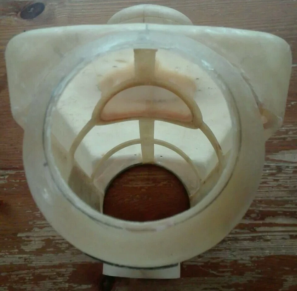 U-Boothülle CLELIA GFK Umbau Unikat - Bild 4 von 4