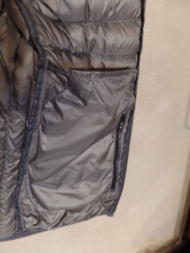Tumi PAX Packable Mens Grey Puffer DownVest Insulated Pillow L - Picture 5 of 5