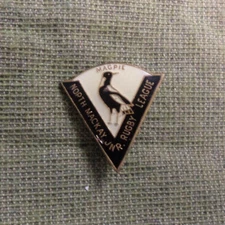 #D341. NORTH MACKAY MAGPIES JUNIOR  RUGBY LEAGUE  MEMBER LAPEL BADGE #294