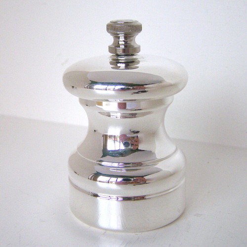 SILVER PLATED SALT GRINDER 2.5 inches. SILVER PLATED SALT MILL or SALT
