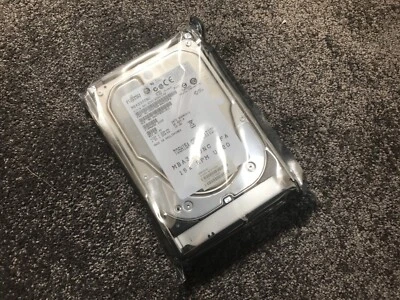 Disco rigido Fujitsu MBA3300NC SCSI - Ultra 320 in caddy rimovibile - nuovo/sigillato