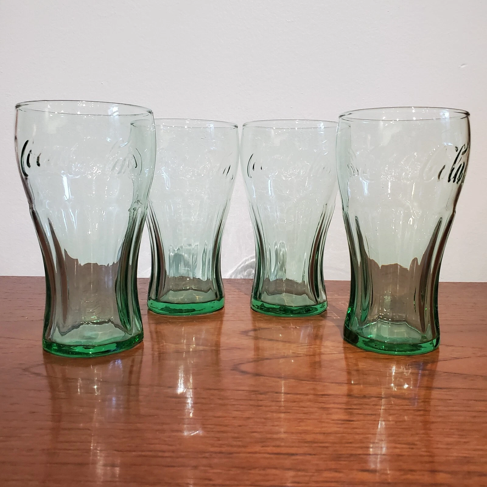 Coca Cola Green Drinking Glass by Libbey   Holds 17.2 fl oz   set of 4