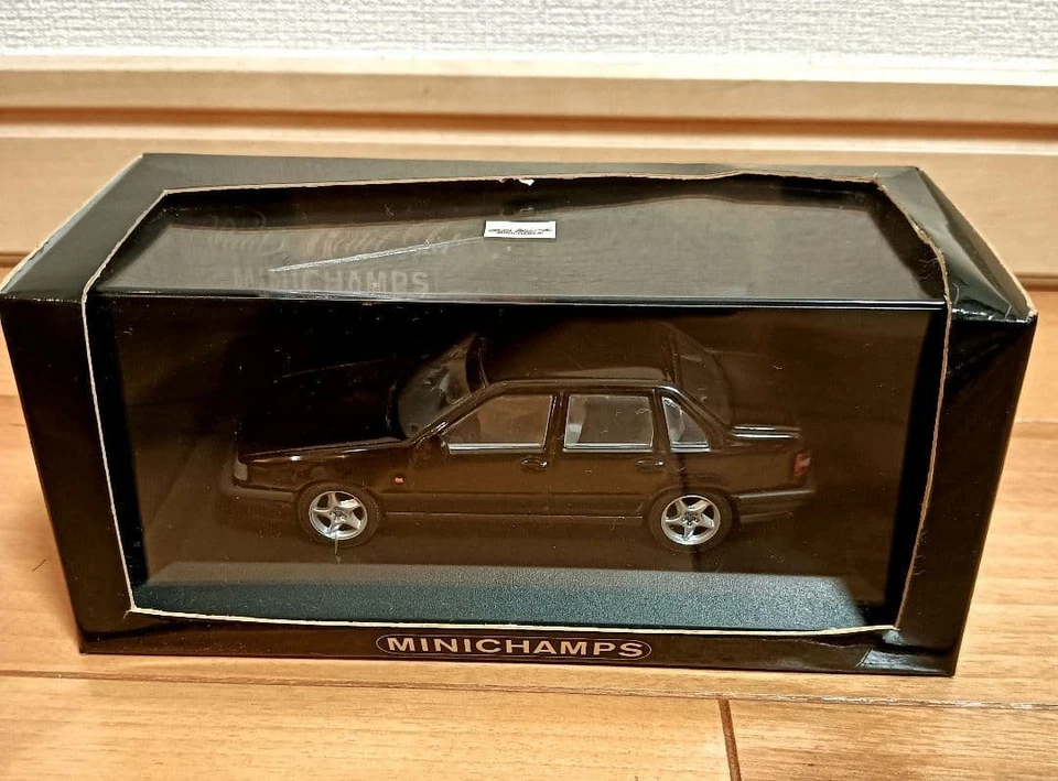 1/43 Minichamps Volvo 850 Saloon Black Model Car Collectible - Image 2 of 4