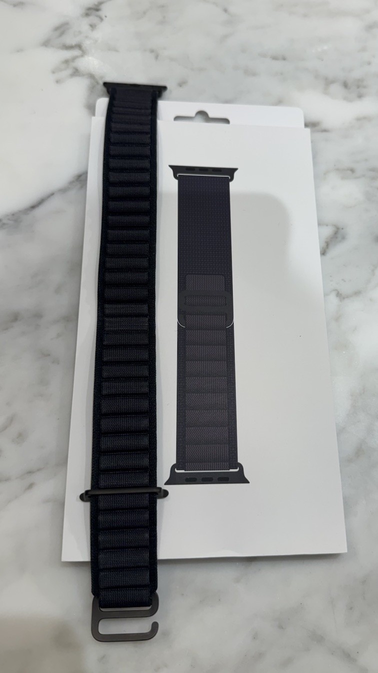 Apple Ultra Alpine Loop (Guaranteed Authentic) - … - image 1