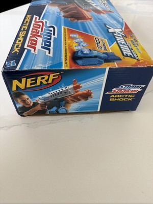 NERF Super Soaker Arctic Shock Water Squirt Gun A1748 Holds up to