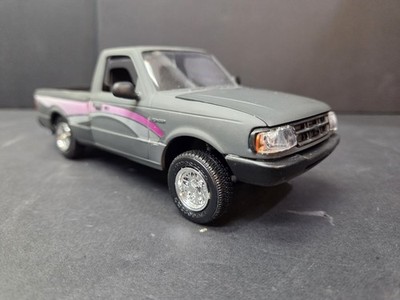 Amt Ranger Splash VTG AMT 8944 1/25 Ford Ranger Splash Built-up Plastic Kit for Display ...