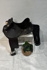 Ord River swinging fender with adjustable gullet 