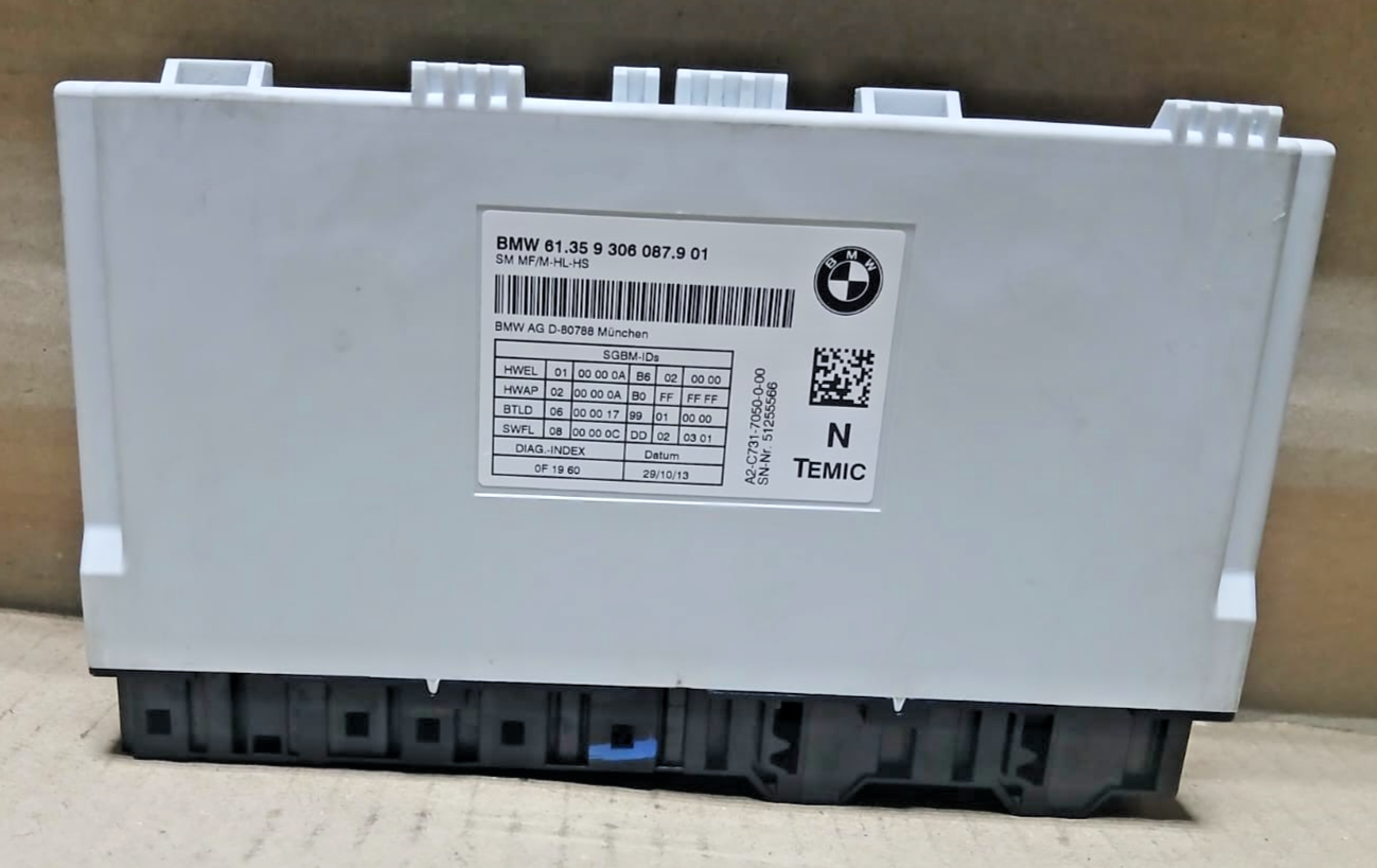 BMW F15 F16 X5 X6 FRONT SEAT CONTROL MODULE SEAT ECU LEFT RIGHT FRONT 9306087