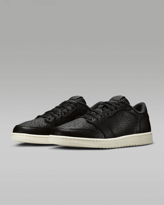 Nike Air Jordan 1 Retro Low Swooshless Black 848775-005 Men's Size
