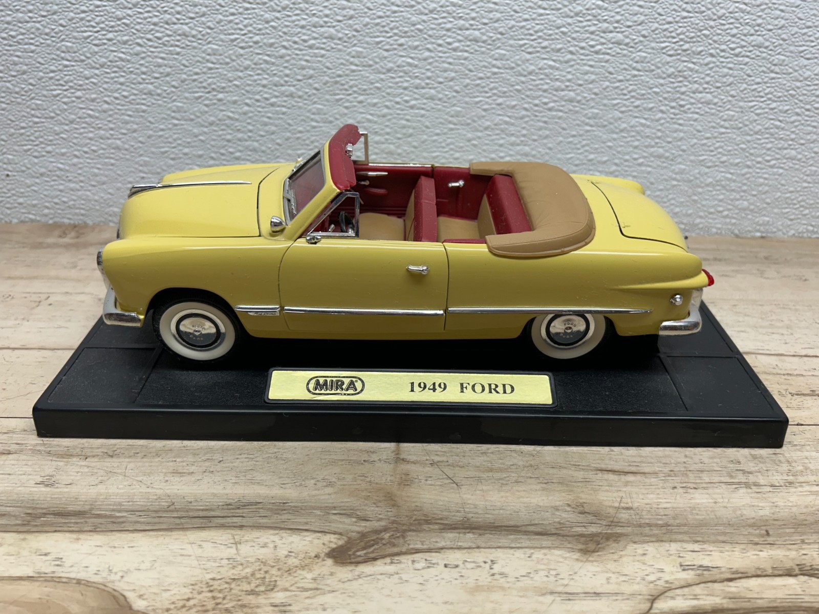 Vtg Mira 1949 Ford Custom Convertible Die Cast Light Yellow Scale 1:18