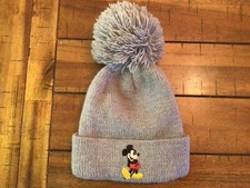 Vintage Mickey Mouse Disneyland Beanie Ski Hat Pom