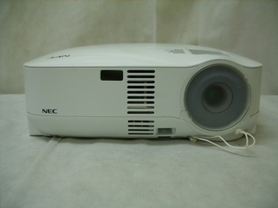 NEC Digital Video Projector - VT695 