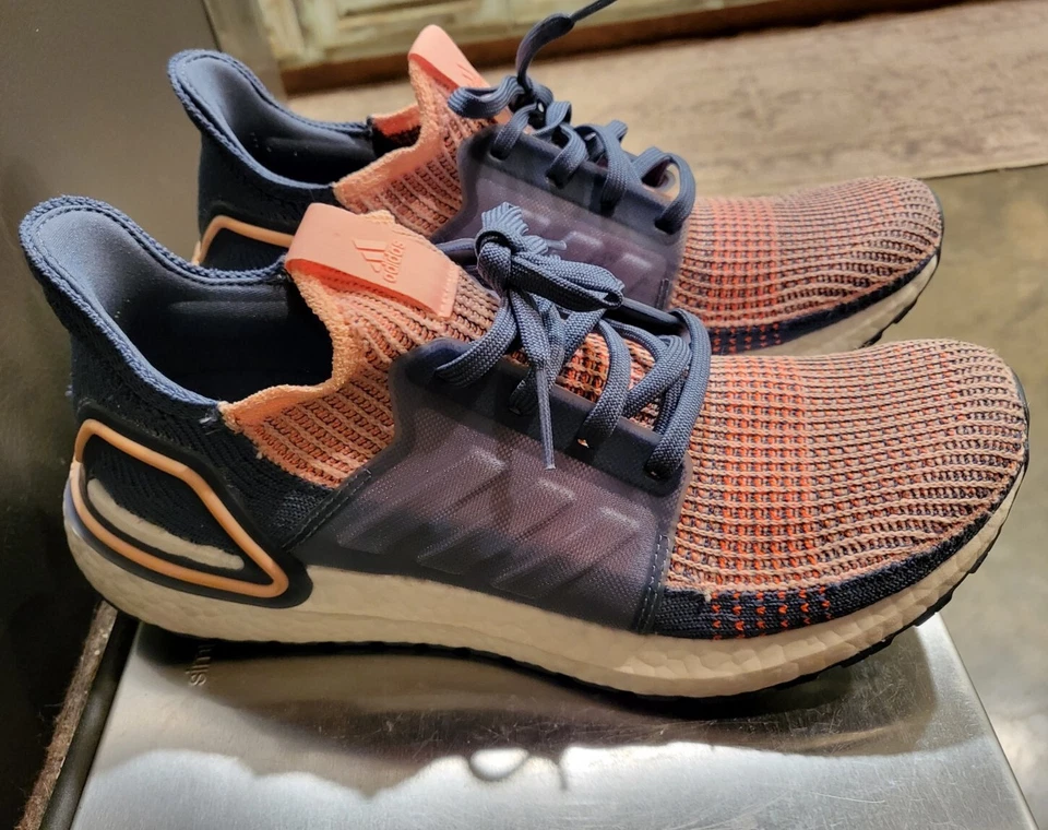 Maryanne Jones Filosófico Un pan Adidas UltraBoost 19 Womens 10 Blue Glow Gray Pink Shoes G54013 | eBay Maryanne Jones Filosófico Un pan Adidas UltraBoost 19 Womens 10 Blue Glow Gray Pink Shoes G54013 | eBay