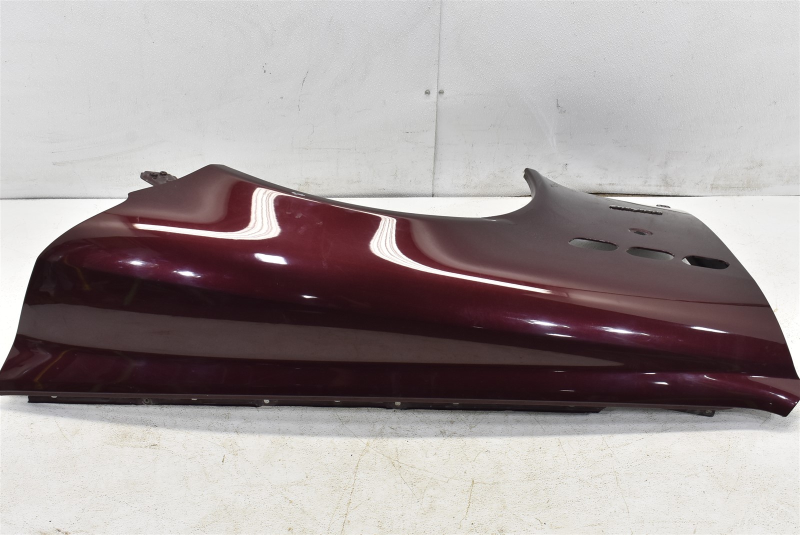 2005 Maserati Quattroporte Front Right Fender Panel Passenger RH 03-12