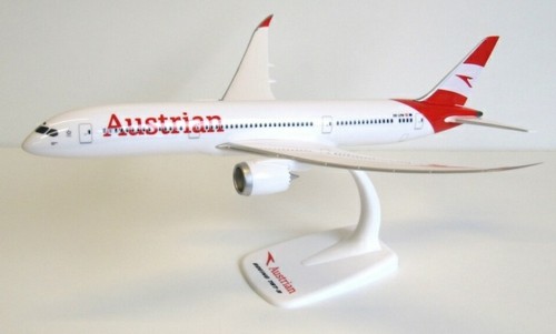 PPC 1/200 AUSTRIAN B787-9 PLASTIC SNAP-FIT MODEL