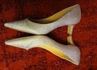LADIES  ElLEGANT SILVER SPARKLEY BADGLEY MISCHKA PUMPS — photo 1