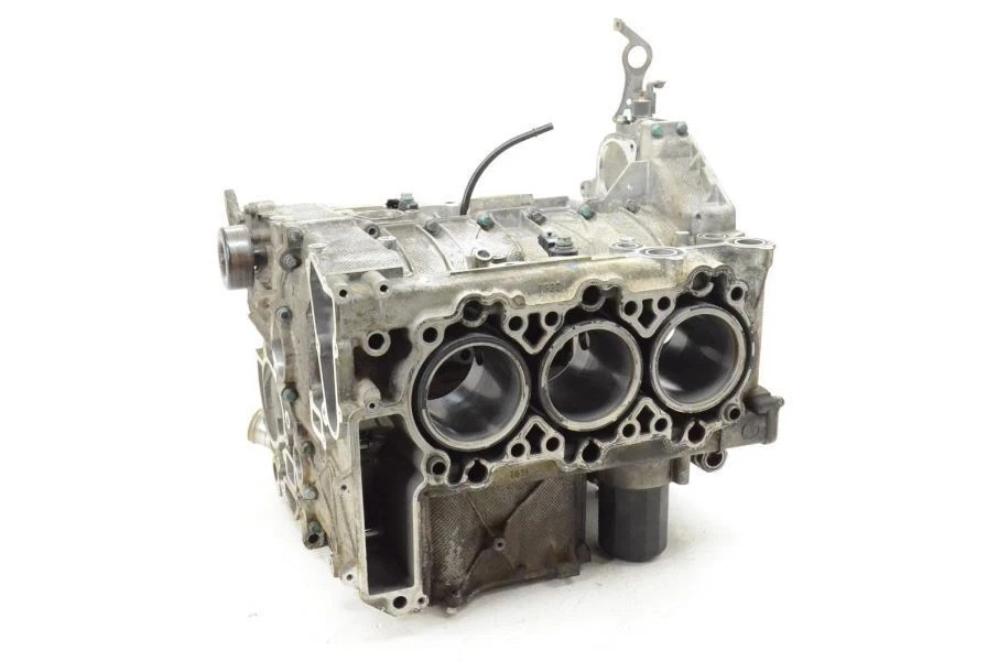2000-2002 Porsche Boxster 986 3.2L Driver and Passenger Side Cylinder Block Foto 2 de 4